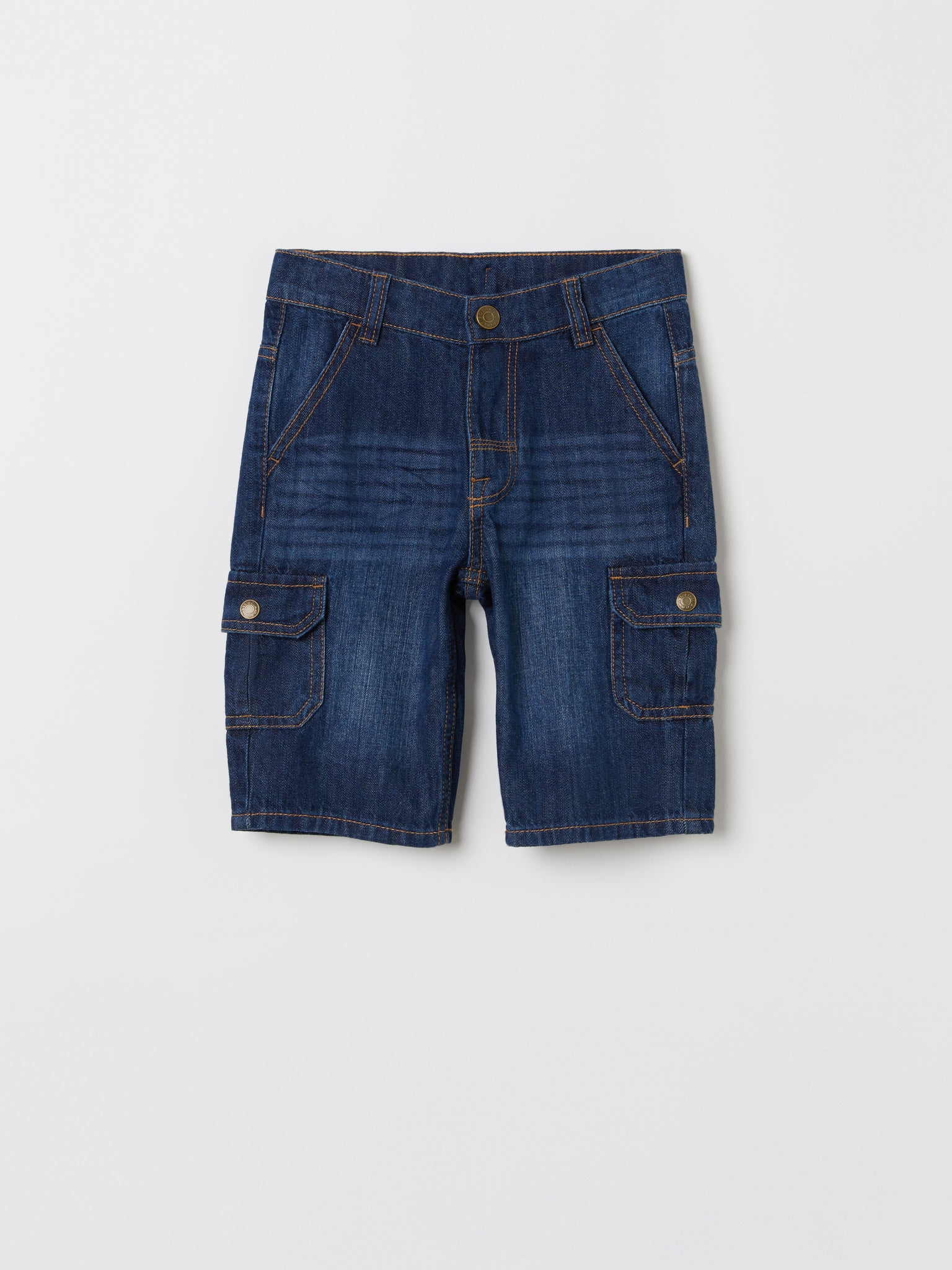 Denim Kids Cargo Shorts from the Polarn O. Pyret kidswear collection. Nordic kids clothes made from sustainable sources.
