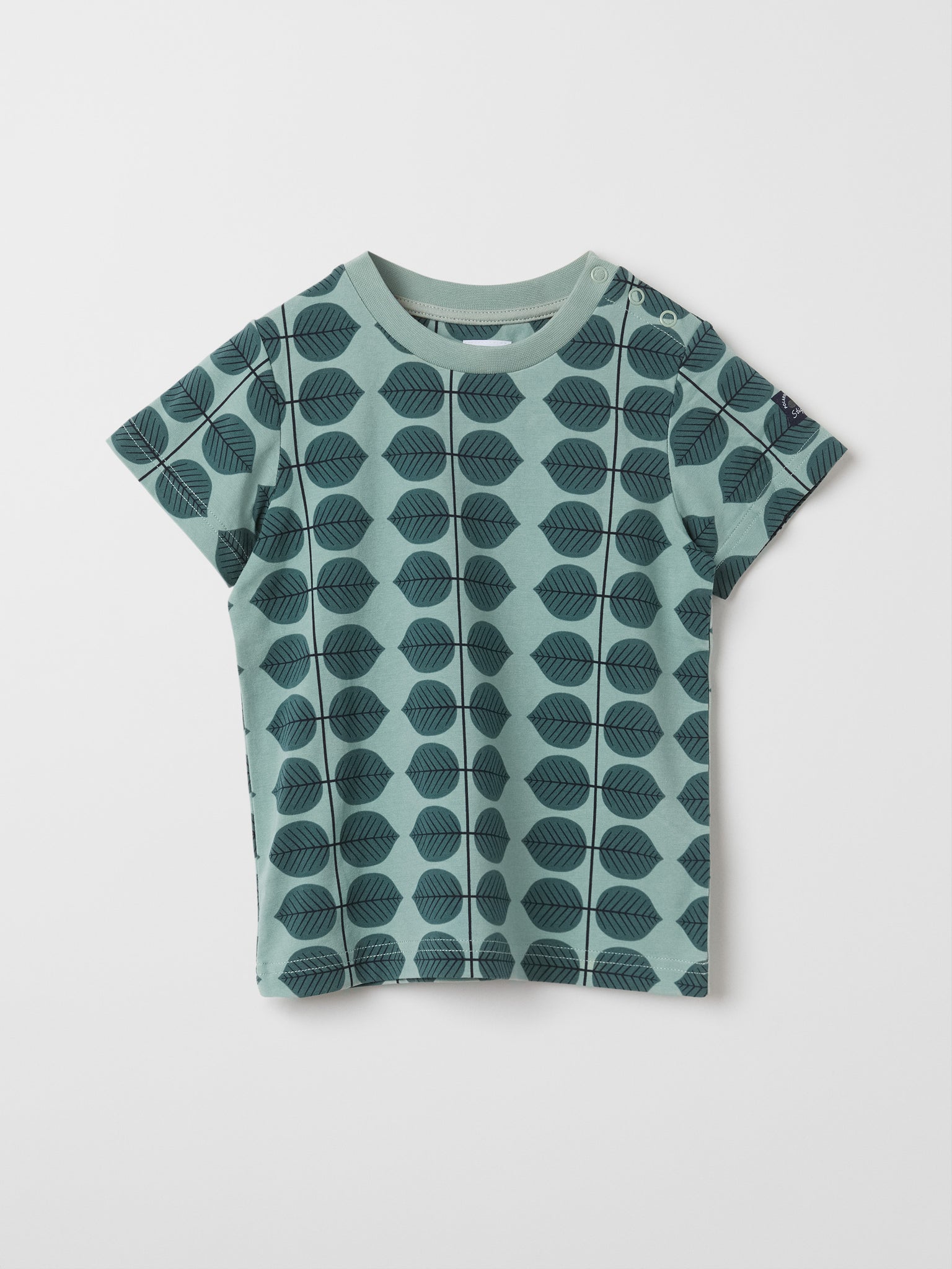 Green Scandi Print Kids T-Shirt from the Polarn O. Pyret kidswear collection. Nordic kids clothes made from sustainable sources.