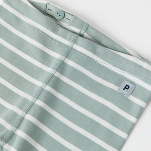 Organic Cotton Green Baby Leggings from the Polarn O. Pyret baby collection. Made using 100% GOTS Organic Cotton