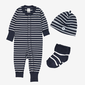 PO.P classic newborn baby set in navy and whitein cluding sleepsuit, hat and baby socks