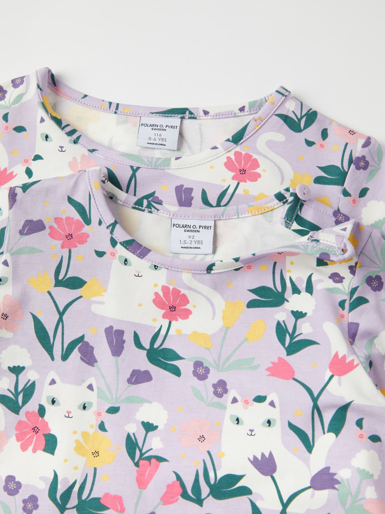 Cat Pocket Organic Cotton Kids Top from the Polarn O. Pyret kidswear collection. The best ethical kids clothes