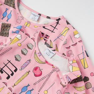 Cup Cake Pockets Kids Top from the Polarn O. Pyret kidswear collection. Clothes made using sustainably sourced materials.