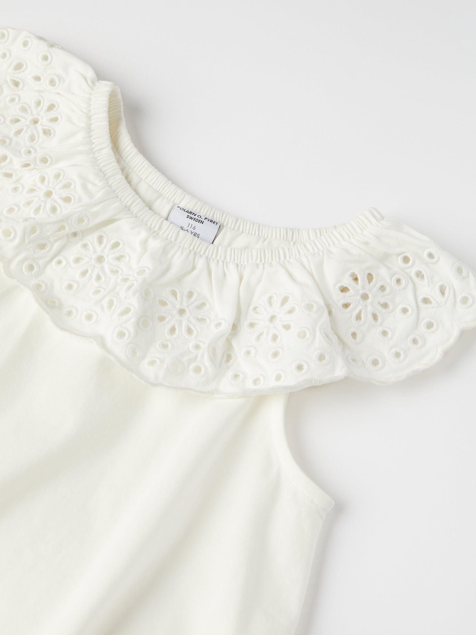White Embroidered Kids Top from the Polarn O. Pyret kidswear collection. Nordic kids clothes made from sustainable sources.