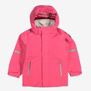 Pink, kids waterproof jacket, with detachable hood, reflectors, adjustable cuffs and front pockets, made of shell fabric.