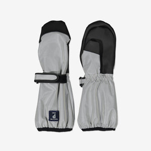 Grey Waterproof kids Gloves, adjustable and durable, reflective, ethical and long lasting polarn o. pyret