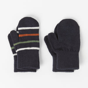 Navy Magic Kids Mittens Multipack from the Polarn O. Pyret kidswear collection. Ethically produced kids outerwear.