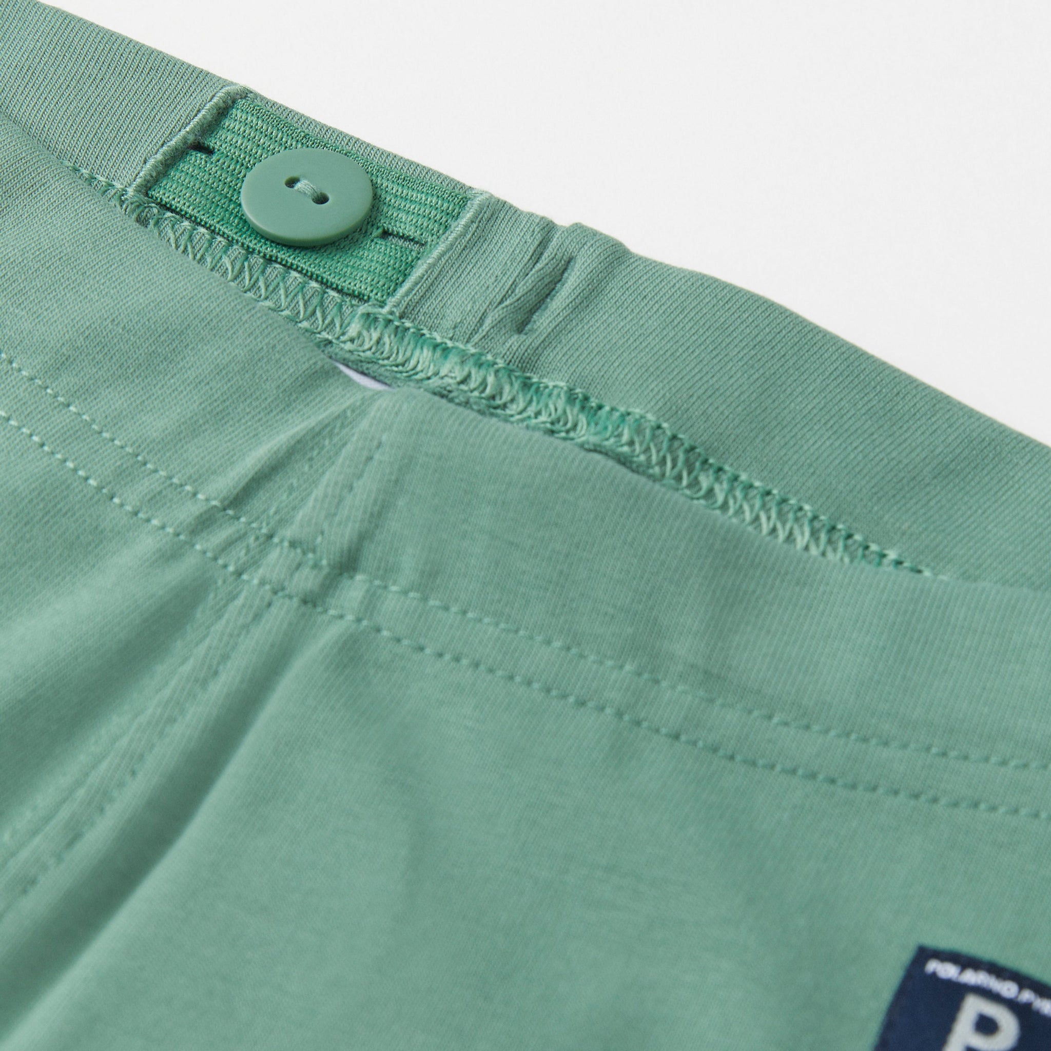 Organic Cotton Green Kids Leggings from the Polarn O. Pyret Kidswear collection. Ethically produced kids clothing.