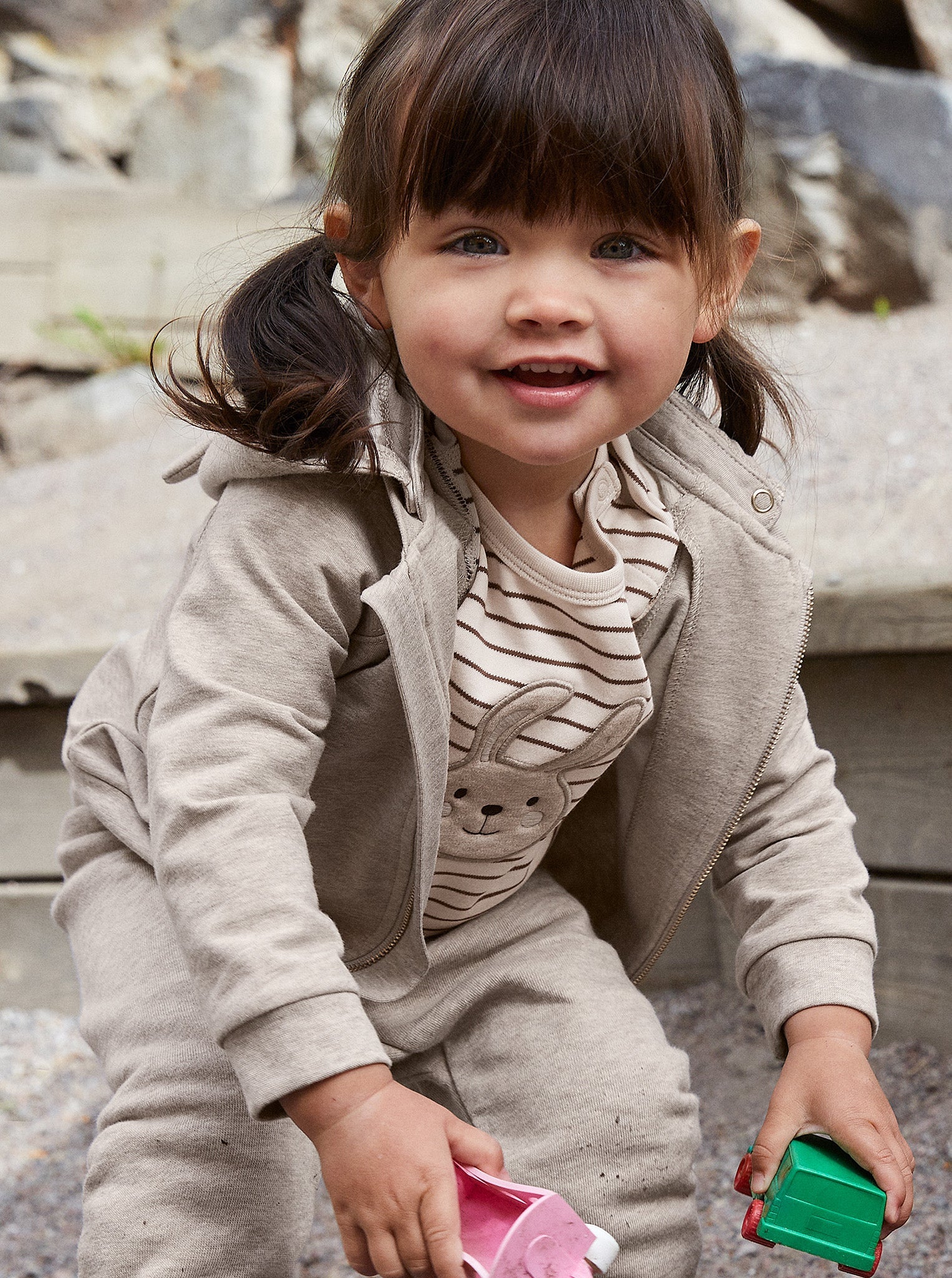 Organic Cotton Beige Baby Leggings from the Polarn O. Pyret Kidswear collection. Clothes made using sustainably sourced materials.