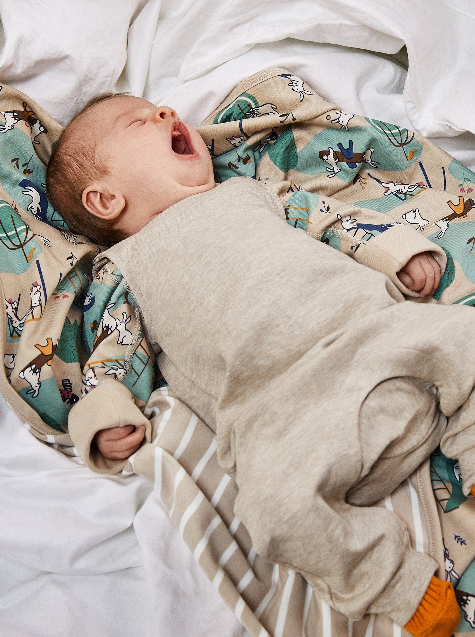 Organic Cotton Beige Baby Blanket from the Polarn O. Pyret Kidswear collection. Ethically produced kids clothing.