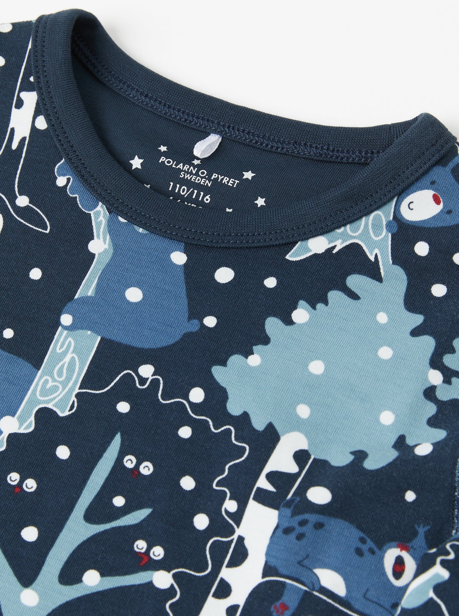 Organic Cotton Nordic Kids Pyjamas from the Polarn O. Pyret kidswear collection. Nordic kids clothes made from sustainable sources.