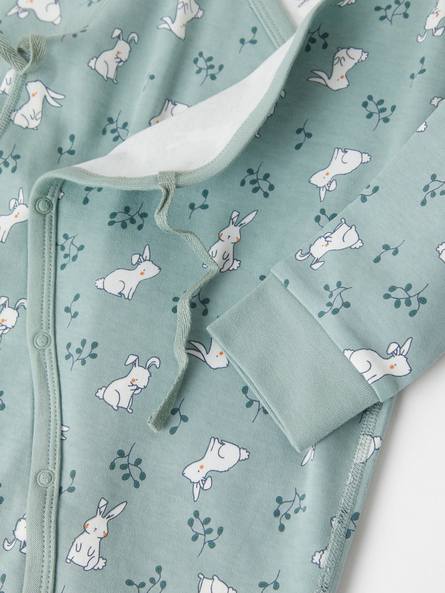 Bunny Print Organic Baby Romper from the Polarn O. Pyret baby collection. Made using 100% GOTS Organic Cotton