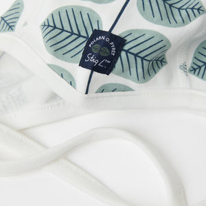 White Organic Cotton Baby Hat from the Polarn O. Pyret baby collection. Made using 100% GOTS Organic Cotton