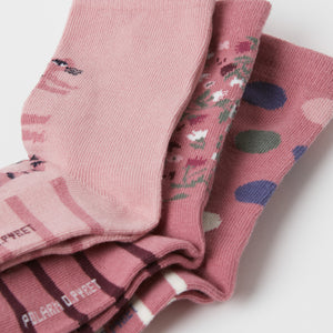 Green Kids Socks Multipack from the Polarn O. Pyret kidswear collection. Nordic kids clothes made from sustainable sources.